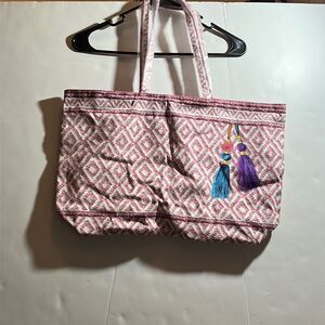 New pink unbranded bag
